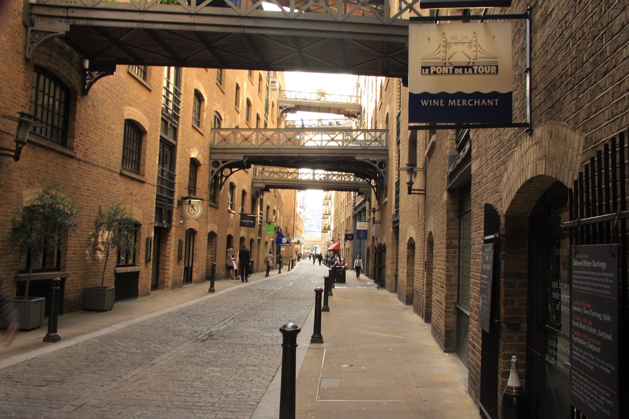 pool of london walk