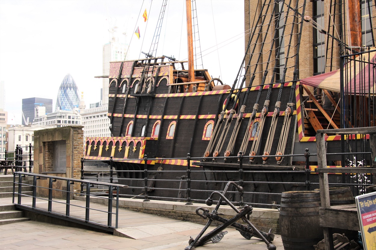 galion in dry dock walklondon