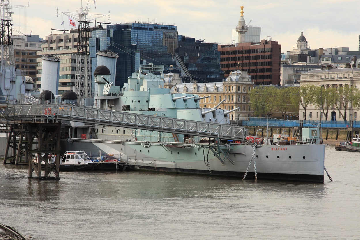 floating imperial war museum - walklondon