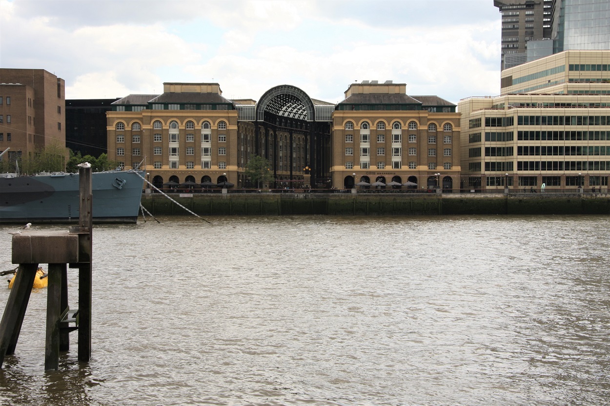 old thames wharf walklondon