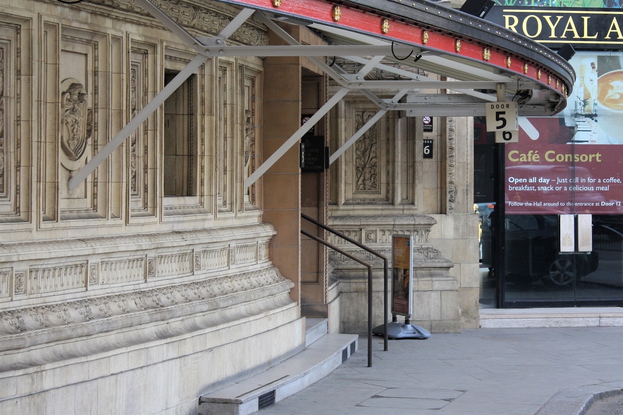 albert hall tours and cafe
