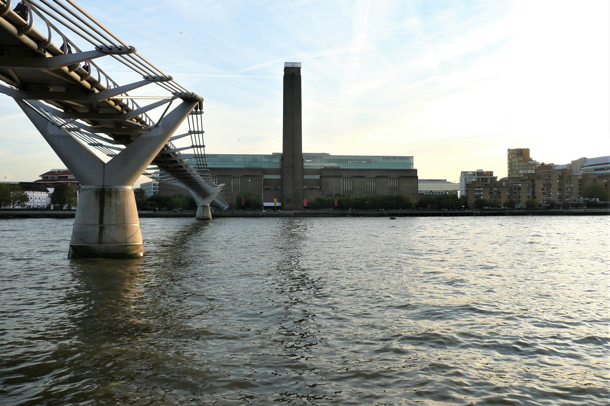 river thames